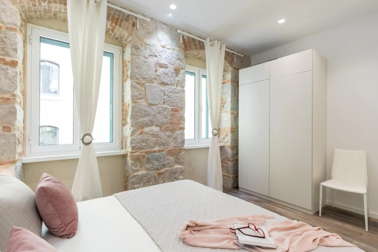 Adriatik Lux Teatro 2