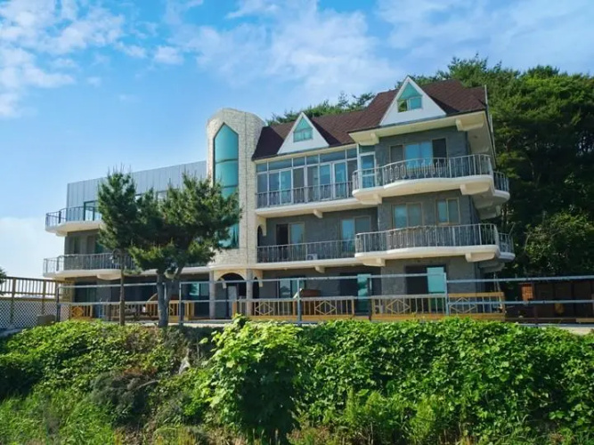 Blue Pension