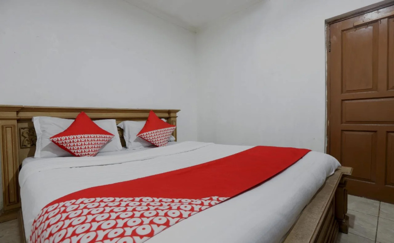 OYO 132 Anggrek Murni Residence