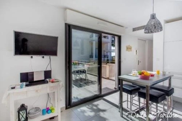Delightful 2-Berooms With Terrace