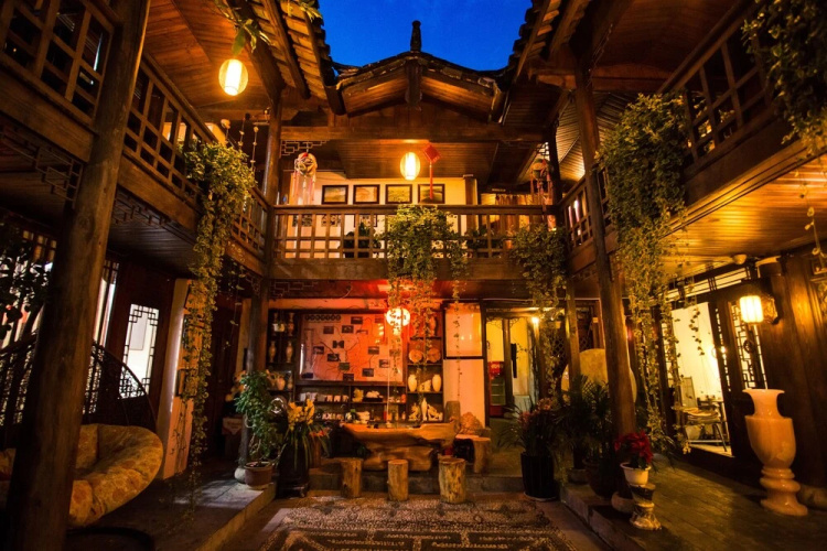 Lijiang Tianlong Inn