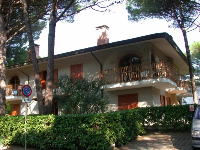 3 Bedrooms Villa