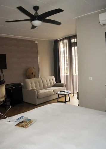 Standard Quadruple Family room