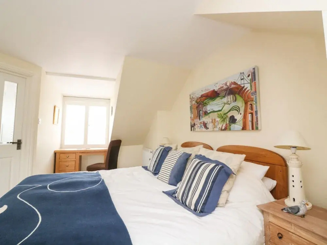 Mayflower, 9 Coronation Road
