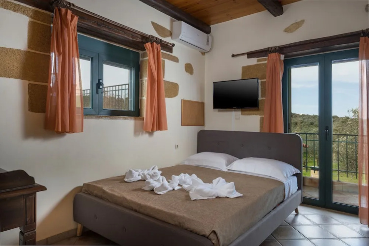 Athina Traditional Villa
