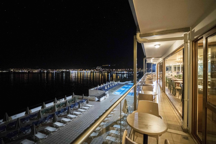 Horizon Beach Hotel photo 17