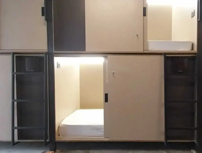 C2 Pods