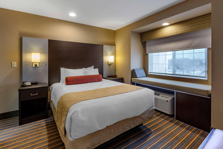 Best Western Plus Woodstock Inn & Suites photo 7