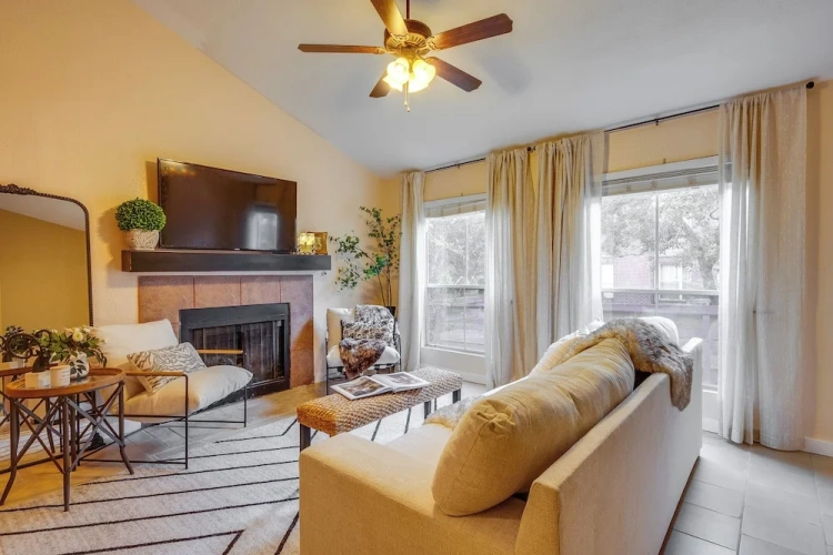 2 Bedrooms Cottage
