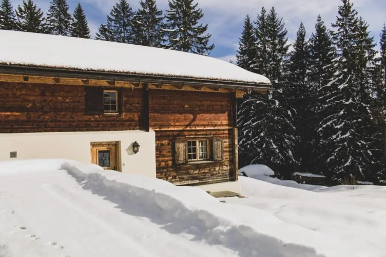 3 Bedrooms Chalet