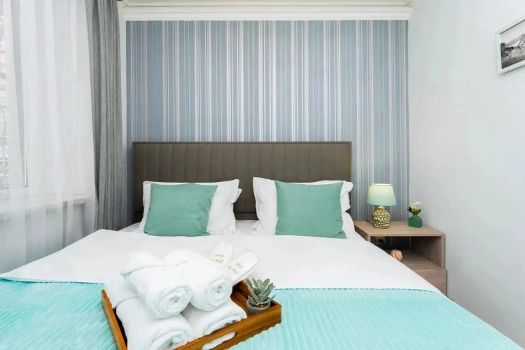 1 Bedroom Triple Apartment