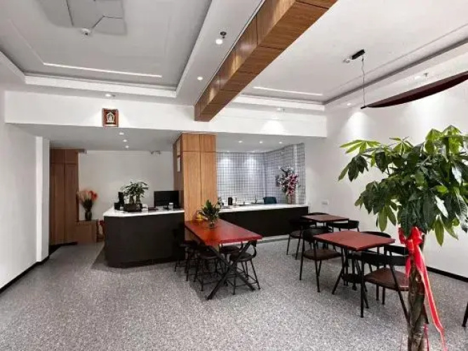 Hotels in Diebu Nanka