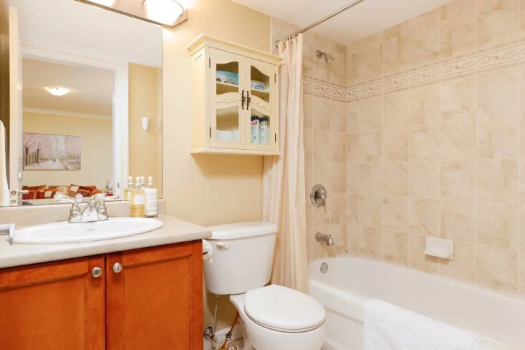 Cozy 3bdr in North Vancouver