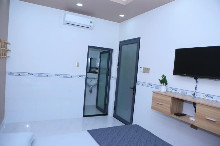Moony hostel