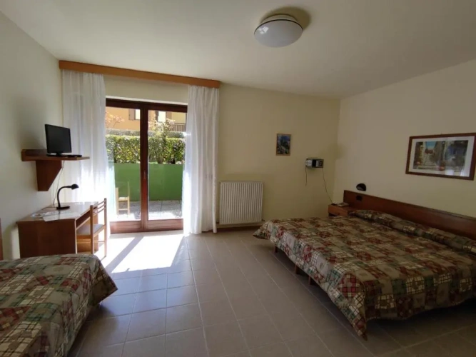 Economy Triple room