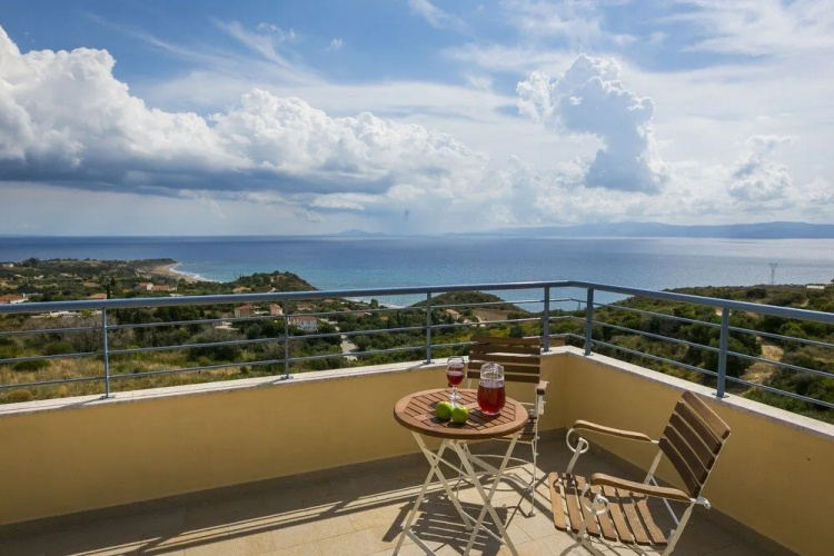 Unique Villa Ratzakli