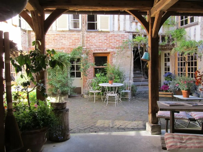 A l'Ecole Buissonnière