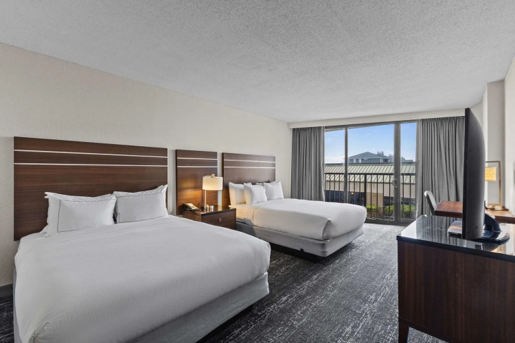 DoubleTree by Hilton Atlantic Beach Oceanfront