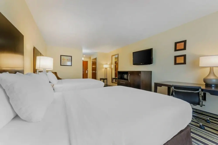 Superior Quadruple room