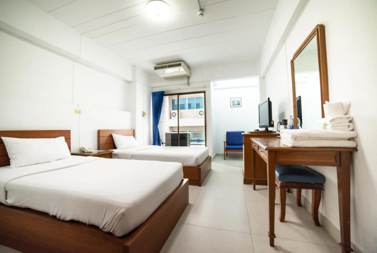 Deluxe Twin room