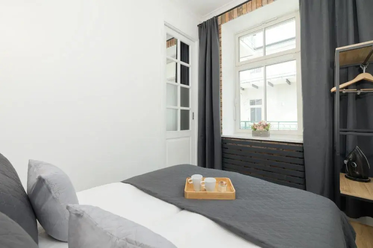 Kraków Stylish Apartment by Renters