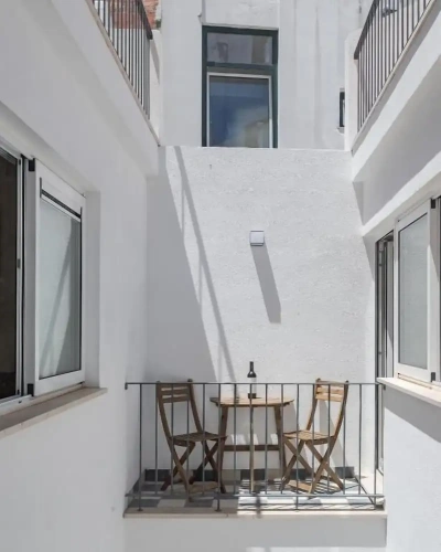 Apartment with balcony