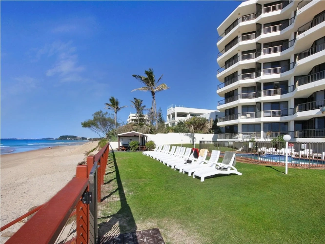 2 Bedrooms Suite oceanfront