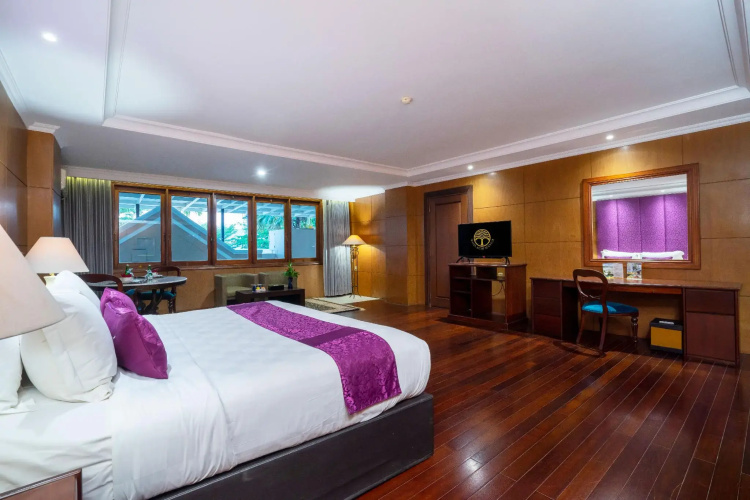 Hotel Bumi Senyiur