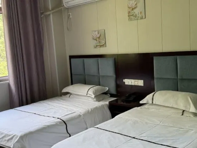 Nancheng Jinjiang Business Hotel