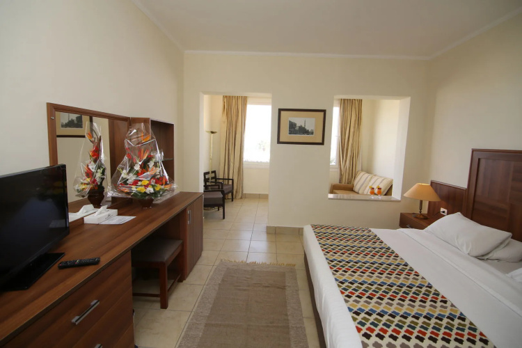 Club Reef Resort