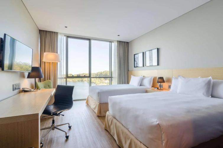 Quadruple room with lake view