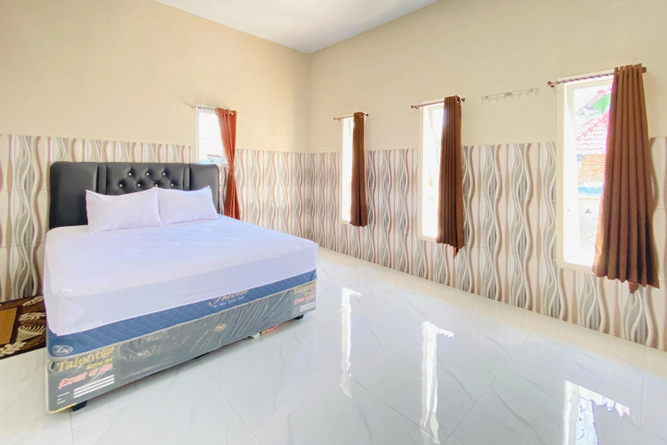 Istana Homestay Pasuruan RedPartner