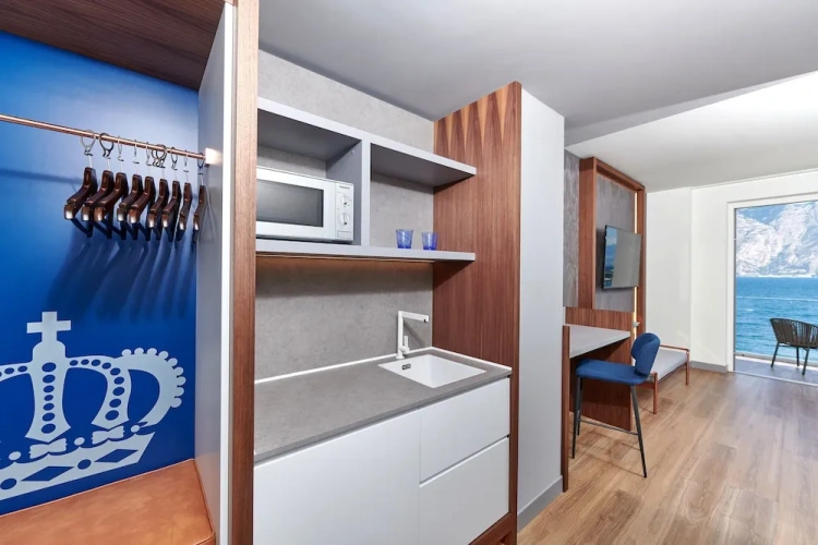 Junior Suite with lake view