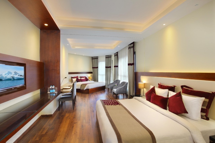 Family Suite with mountain view
