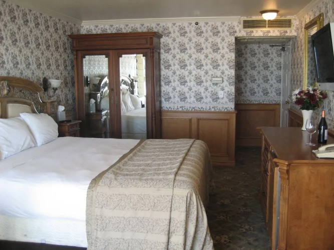 Inn On The Beach