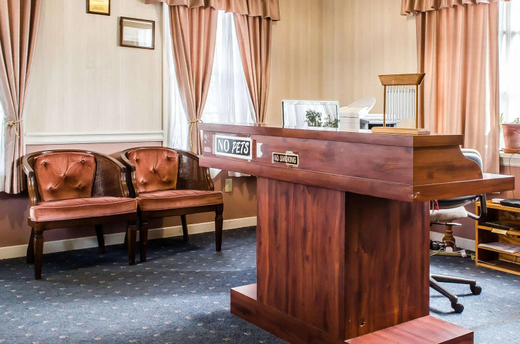 Rodeway Inn Akron