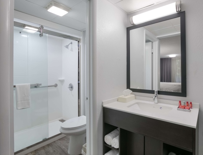 Standard Quadruple room with balcony