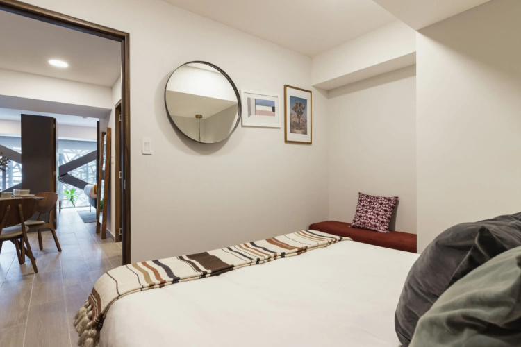 Casai Roma | 2 BR | Chic Apartment
