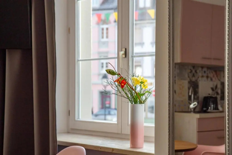Moor Apartment 6