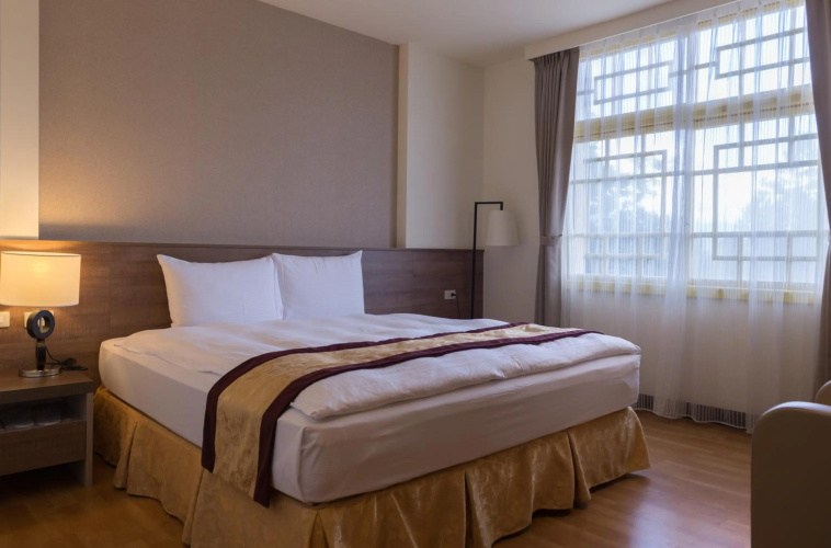 Lishan Guest House