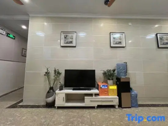 Yayuan Hostel