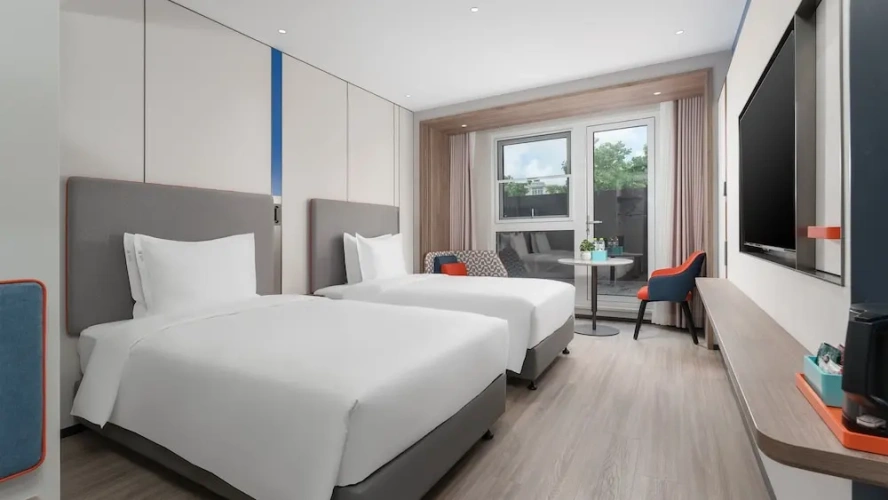 Standard Quadruple room with balcony