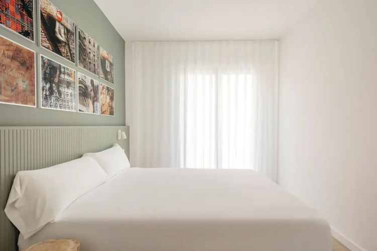 1 Bedroom Deluxe Apartment