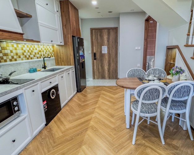 1 Bedroom Standard Duplex room with balcony and with lake view
