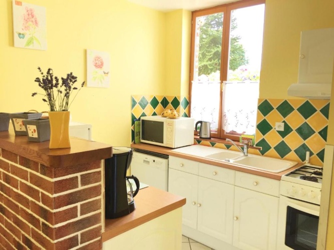 3 Bedrooms Cottage