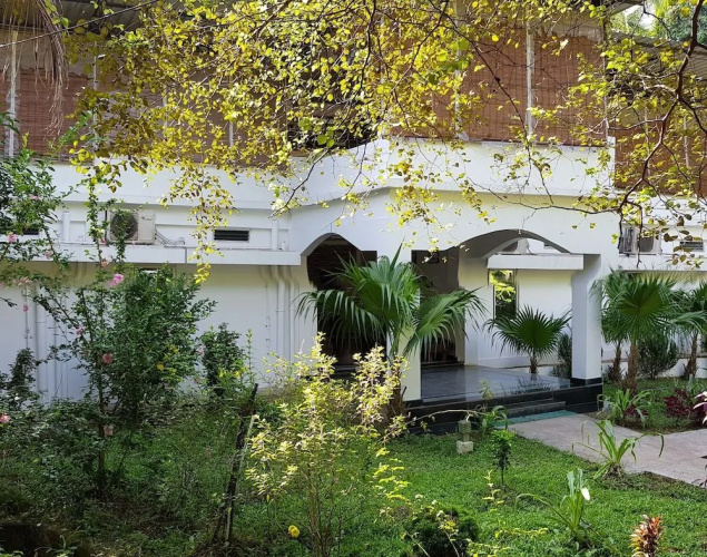 De Meadows Resort