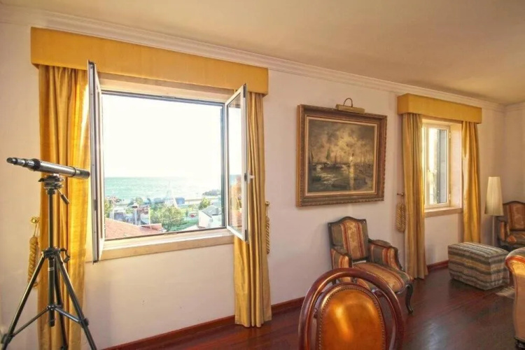Old Town Apartment Sea View