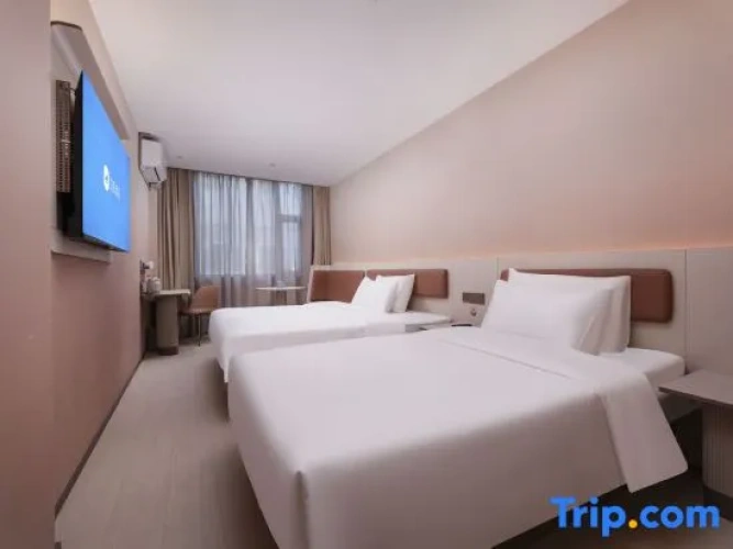 Standard Twin Family room