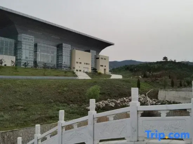 Snow Friends Home (Baishishan Store)