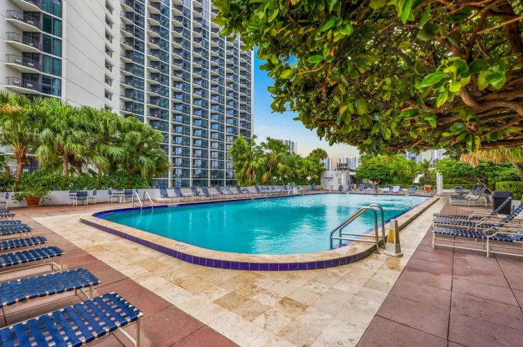 Sun Style Space 3BR Grand